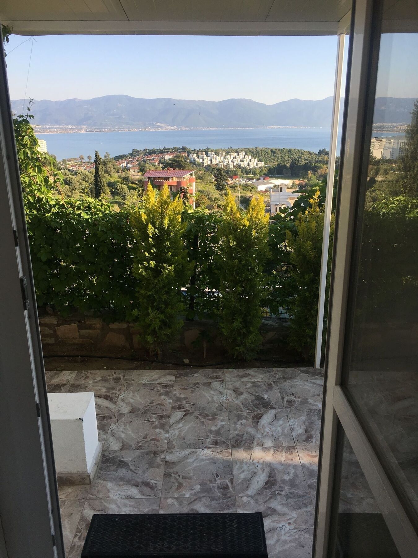 Ada * Kusadası
